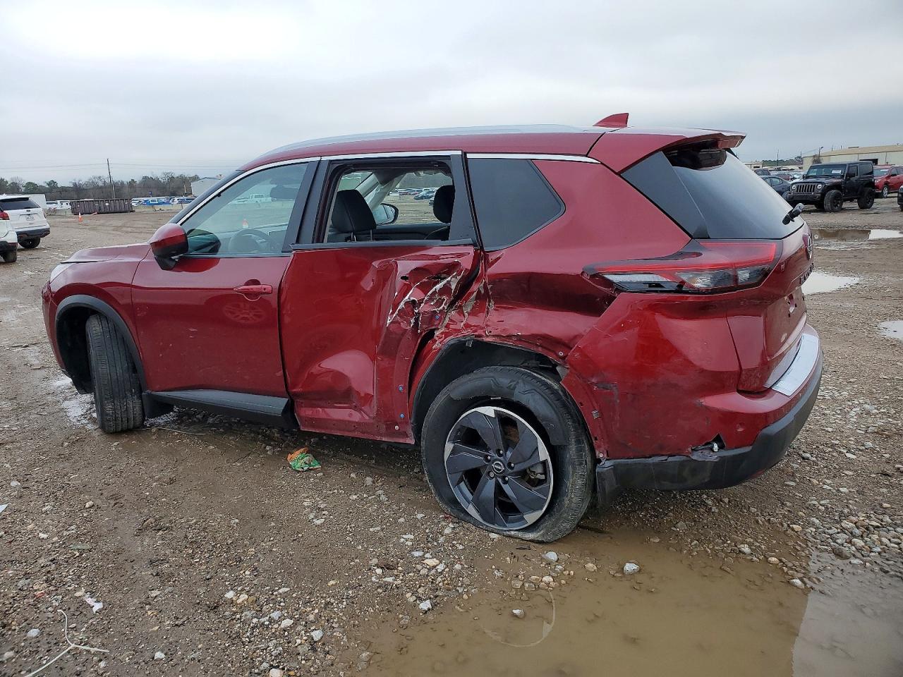 2024 NISSAN ROGUE SV photo 2