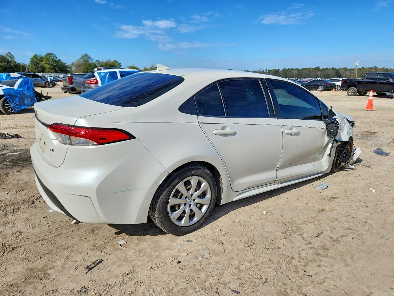2020 TOYOTA COROLLA photo 3