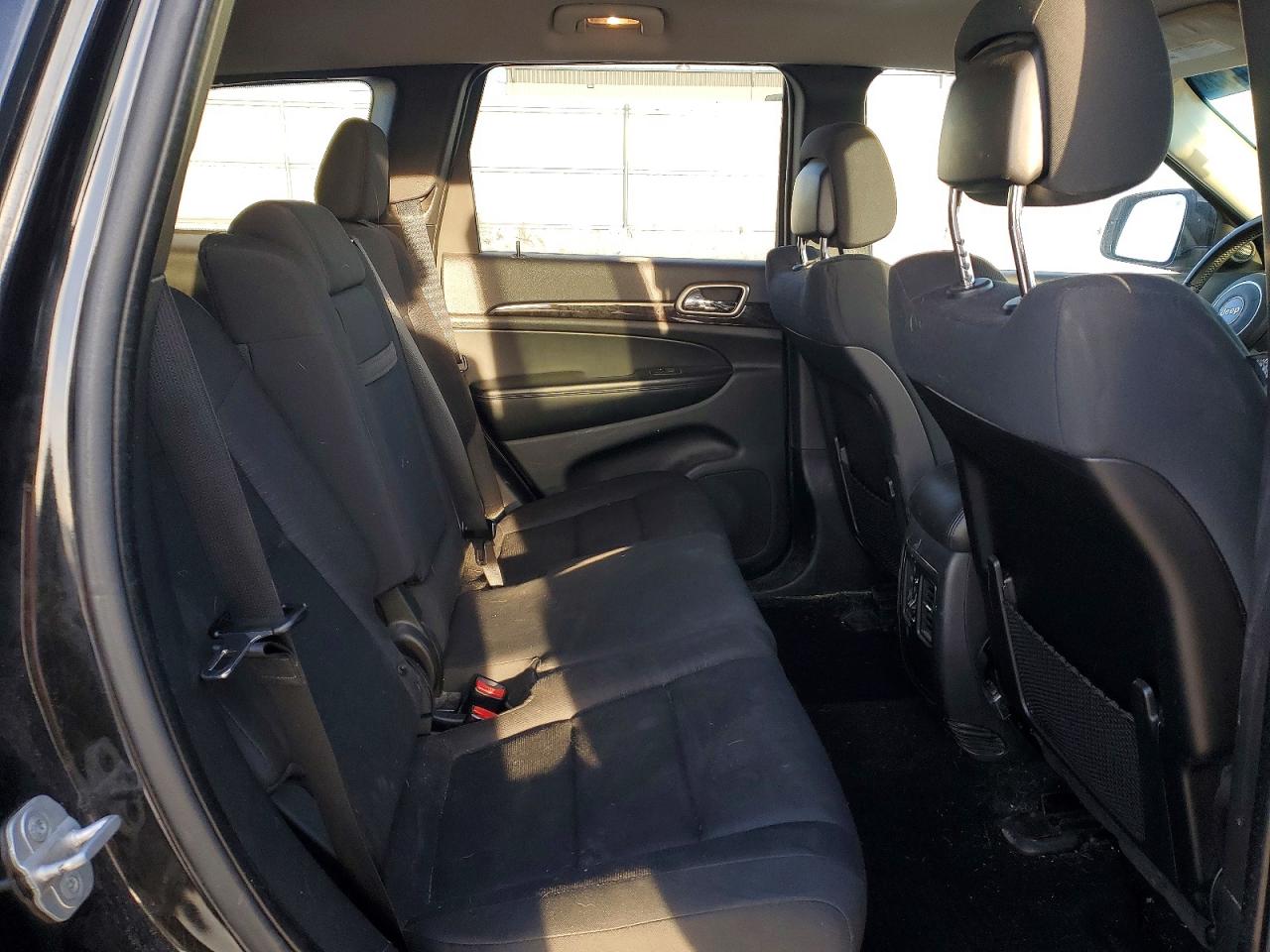 2012 JEEP GRAND CHEROKEE LAREDO photo 31