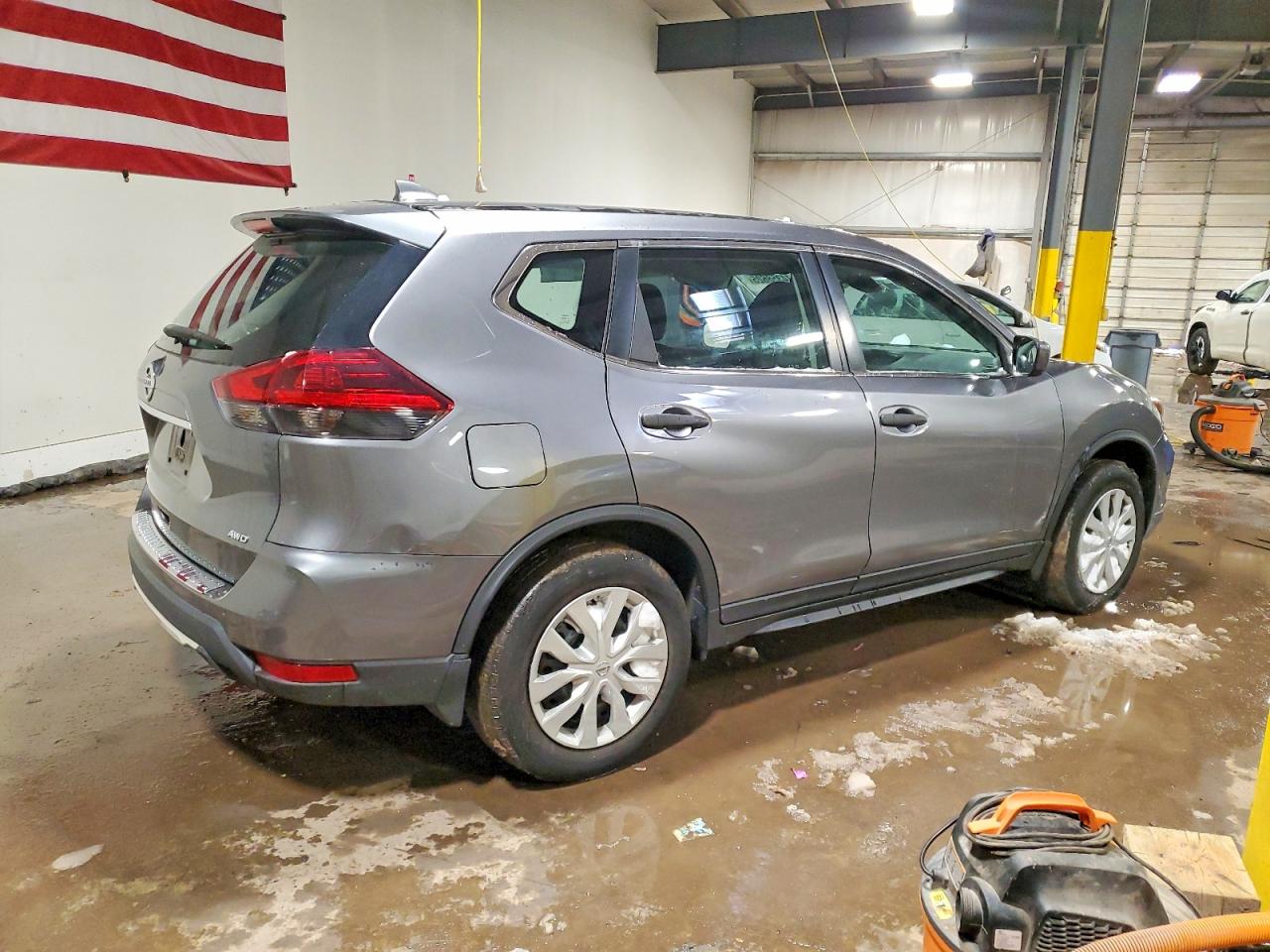 2020 NISSAN ROGUE S photo 3