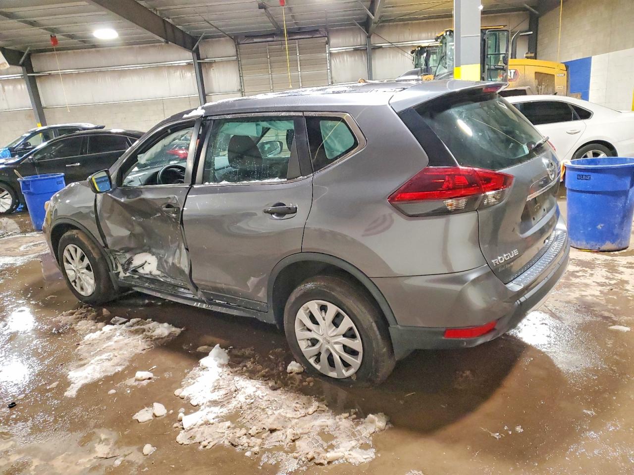 2020 NISSAN ROGUE S photo 2