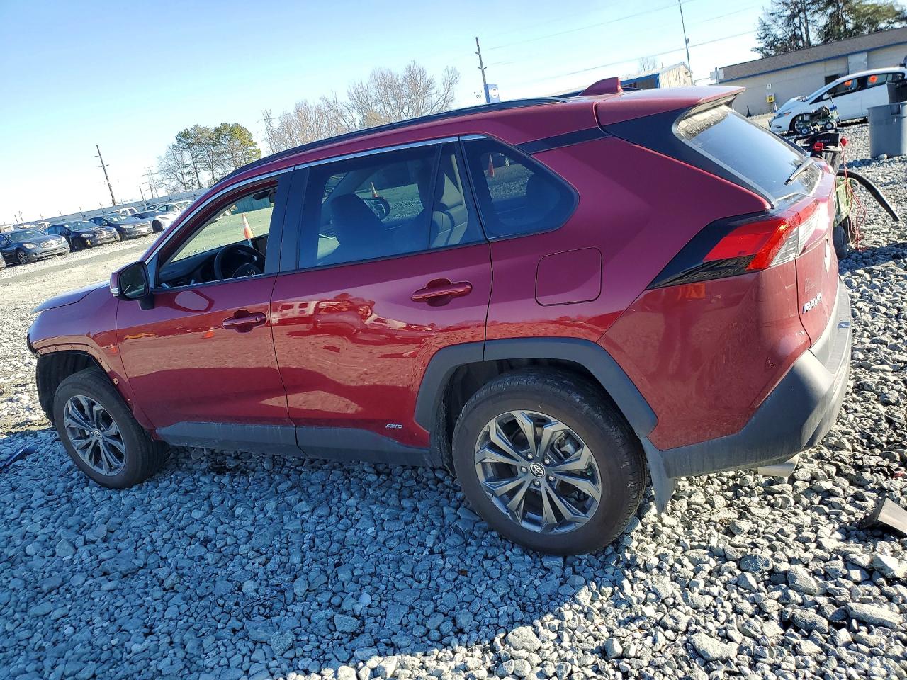 2025 TOYOTA RAV4 XLE PREMIUM photo 3