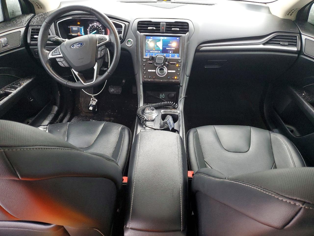 2019 FORD FUSION TITANIUM photo 8