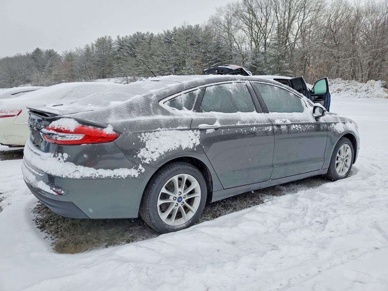 2019 FORD FUSION TITANIUM photo 3