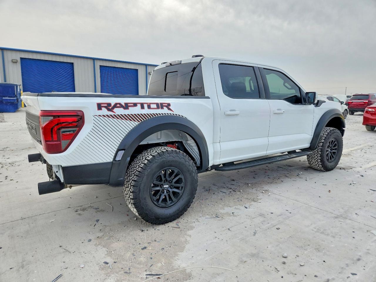 2025 FORD F150 RAPTOR photo 3