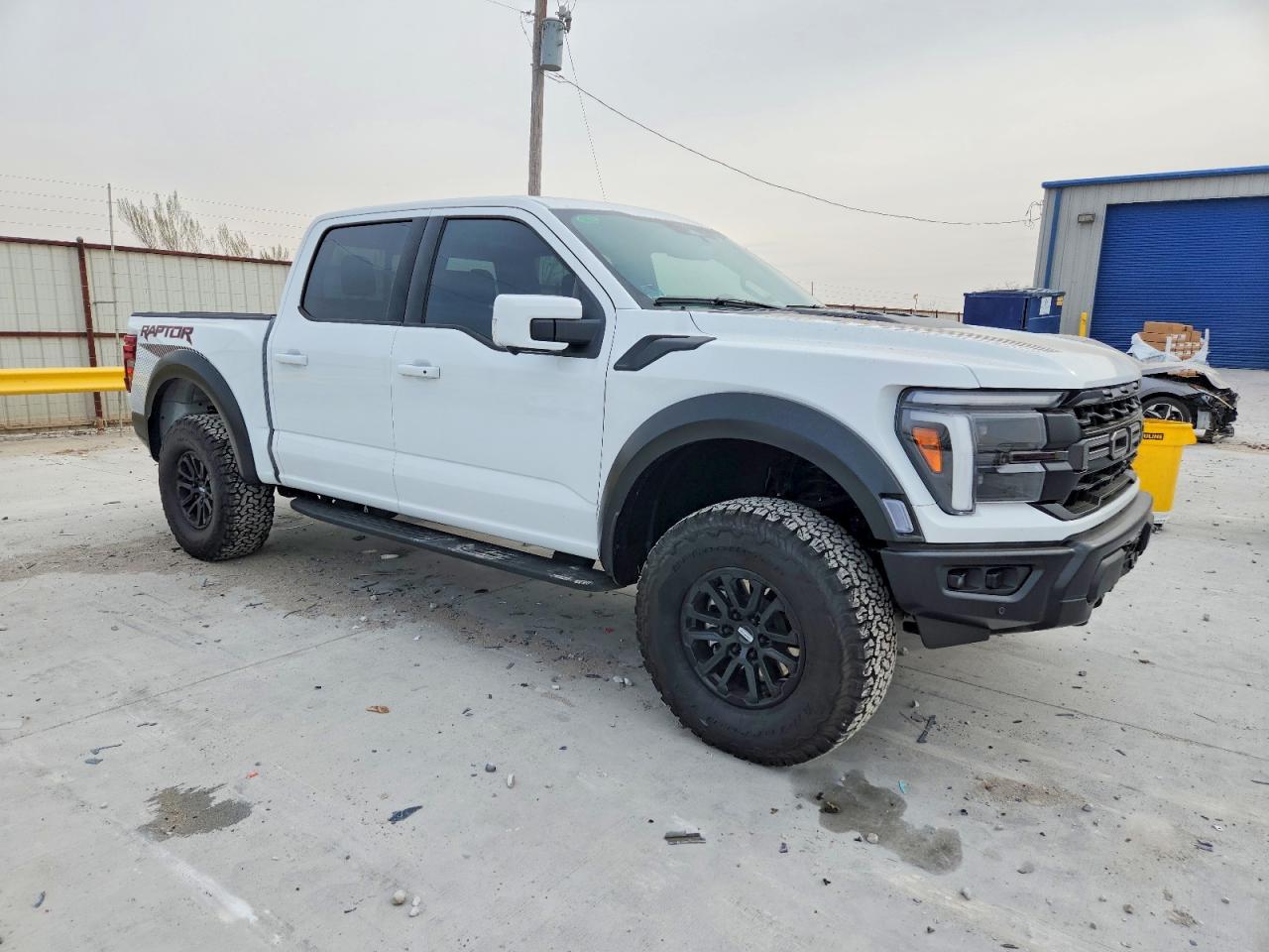 2025 FORD F150 RAPTOR photo 4