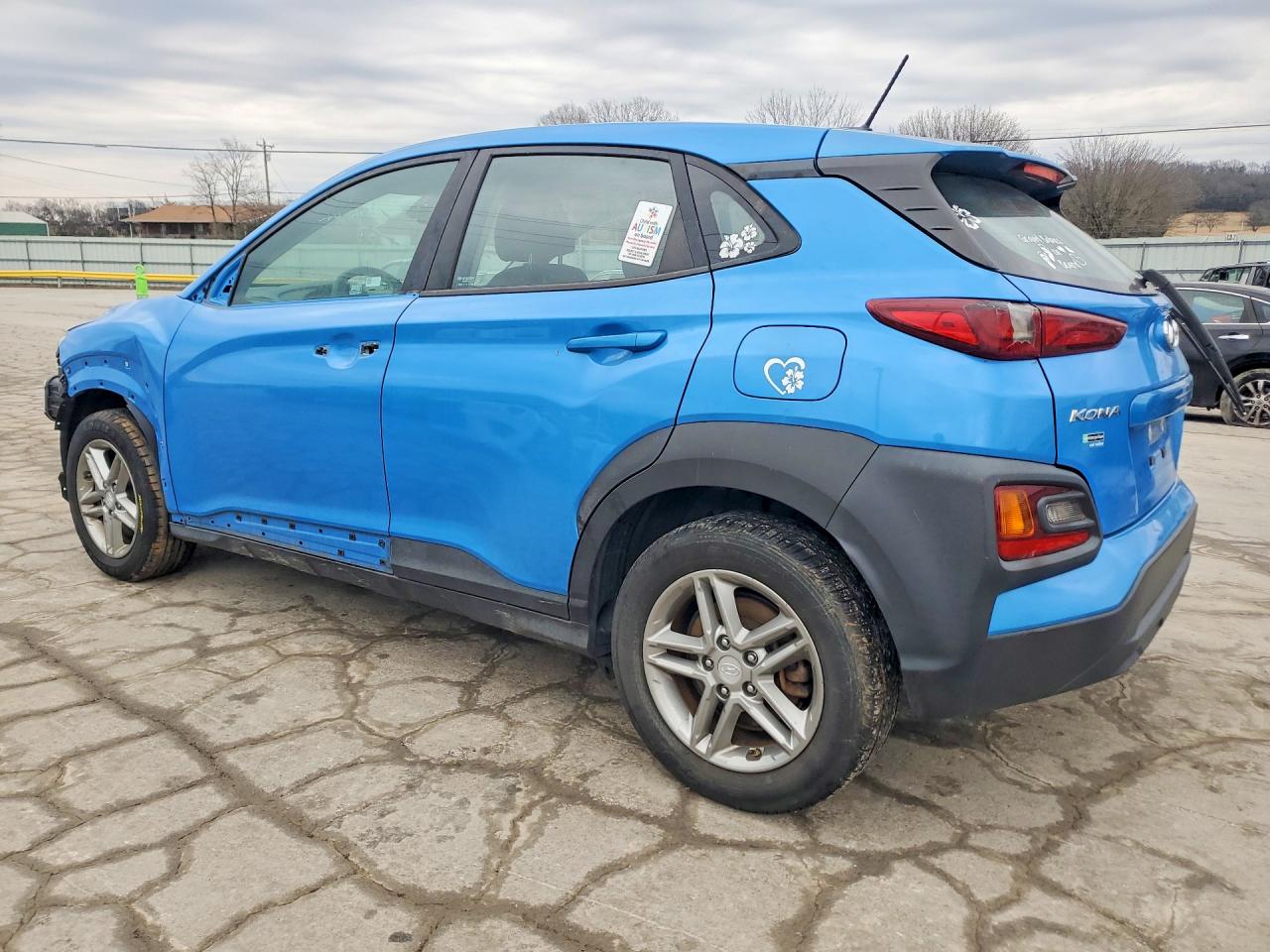 2020 HYUNDAI KONA SE photo 3
