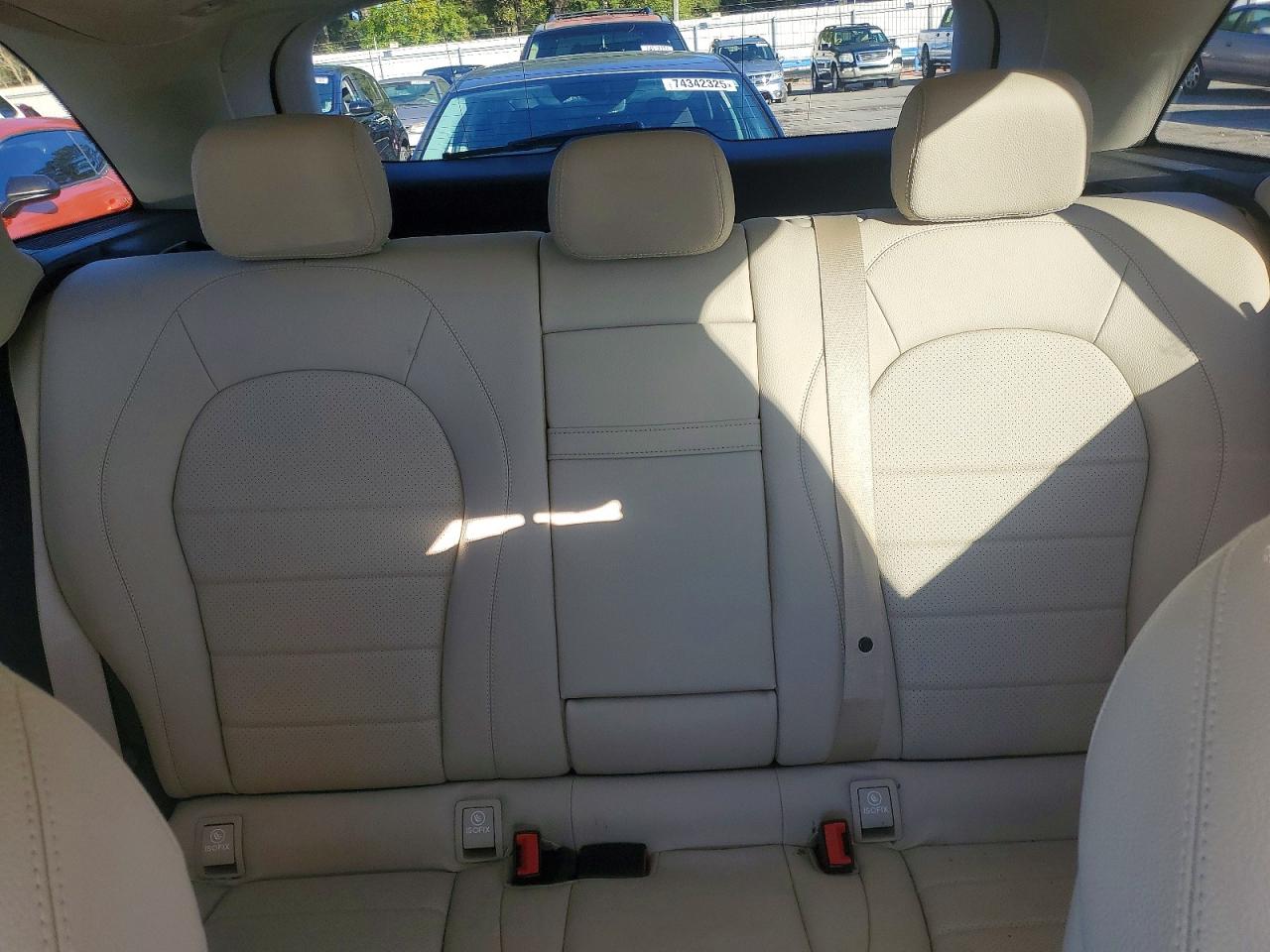 2016 MERCEDES-BENZ GLC 300 photo 19
