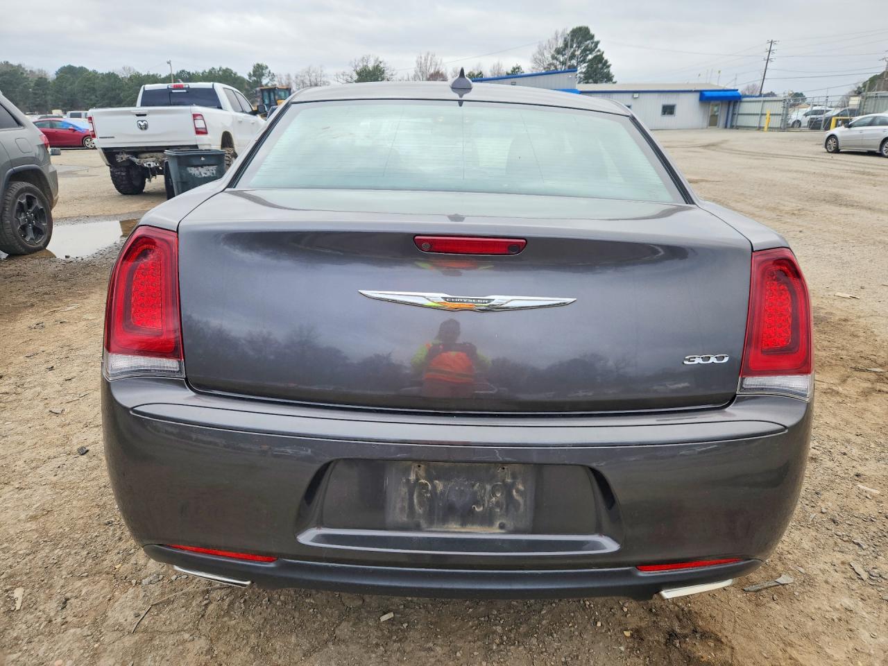 2019 CHRYSLER 300 TOURING photo 16