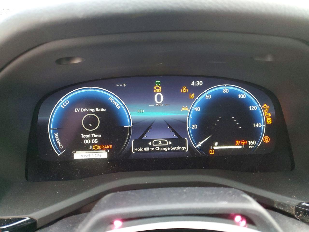 2025 TOYOTA CAMRY XLE photo 17