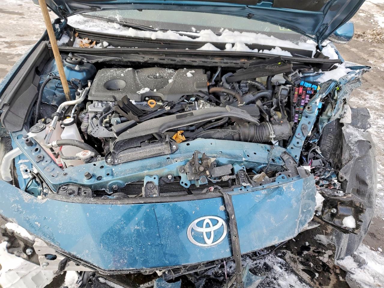 2025 TOYOTA CAMRY XLE photo 21