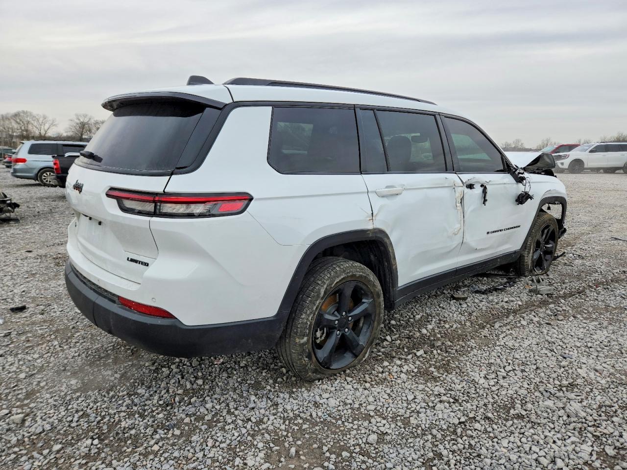 2024 JEEP GRAND CHEROKEE L LIMITED photo 5