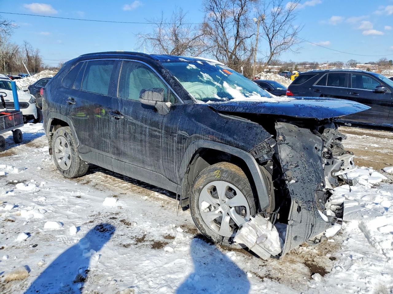 2021 TOYOTA RAV4 LE photo 7