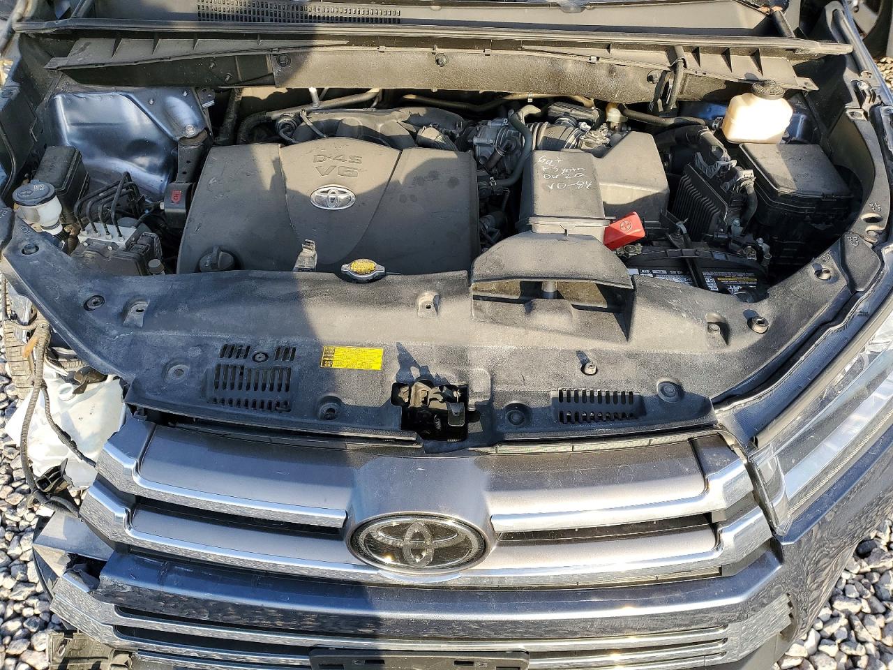 2017 TOYOTA HIGHLANDER LIMITED photo 34