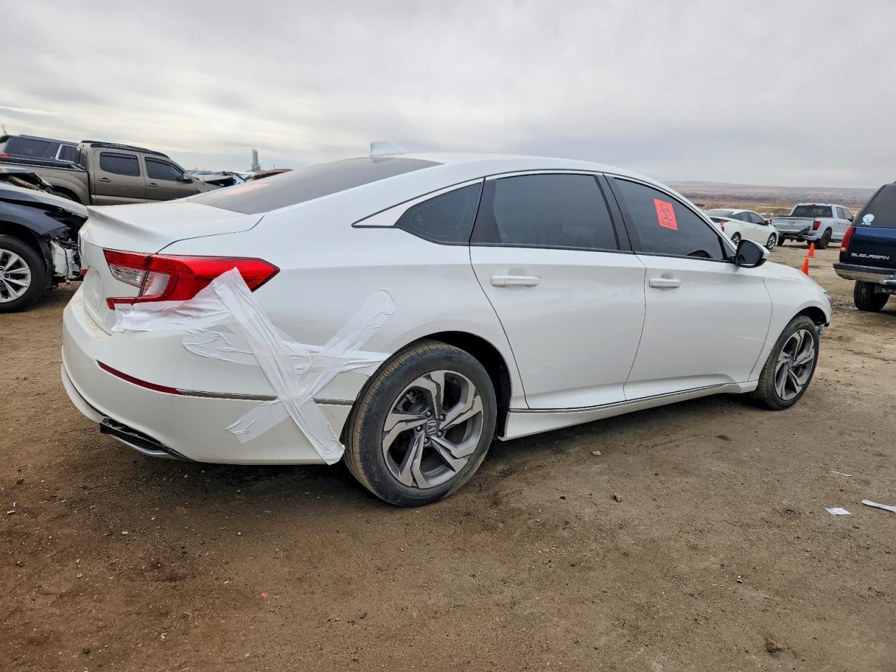 2018 HONDA ACCORD EX photo 7
