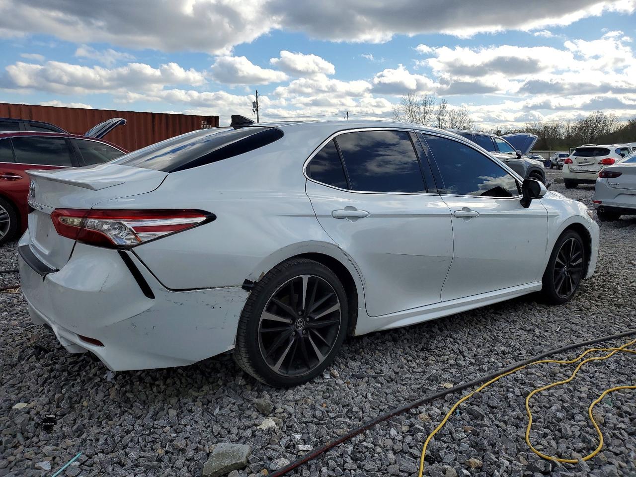 2020 TOYOTA CAMRY XSE photo 7