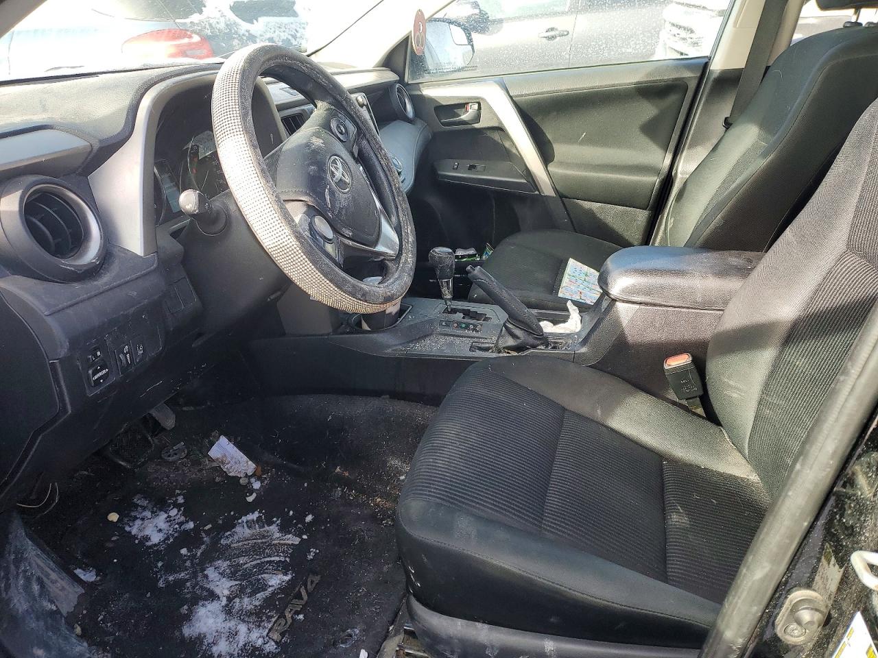 2018 TOYOTA RAV4 LE photo 13