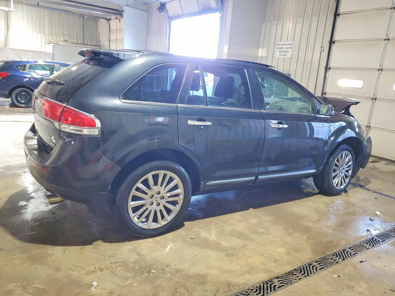 2011 LINCOLN MKX photo 5