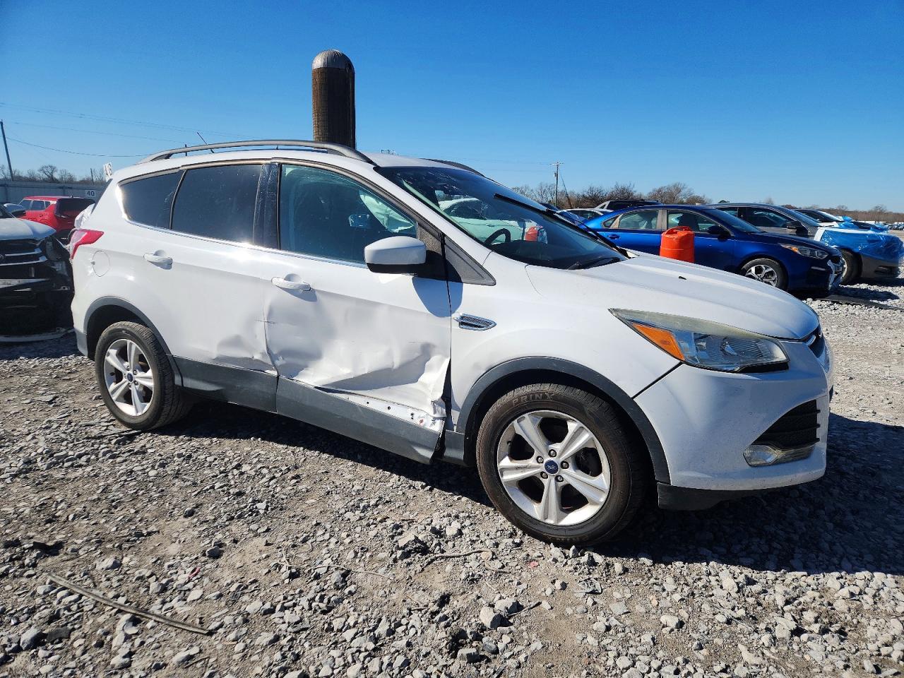 2016 FORD ESCAPE SE photo 7