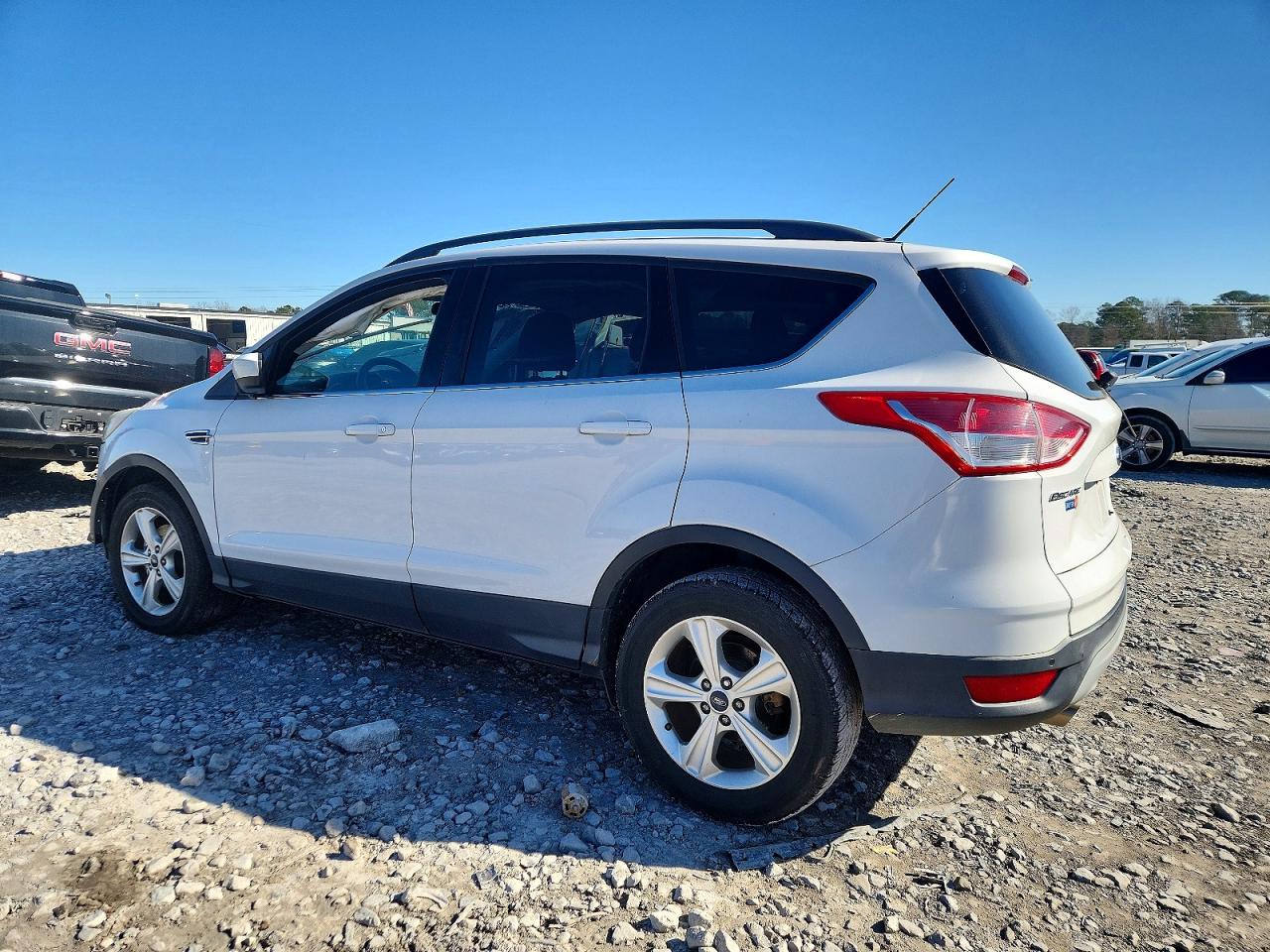 2016 FORD ESCAPE SE photo 3