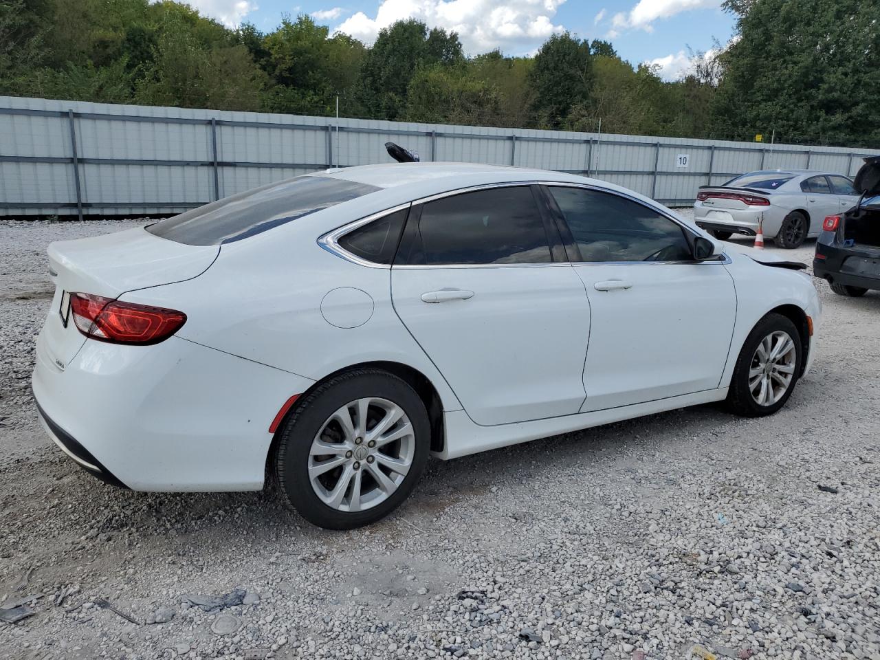 2015 CHRYSLER 200 LIMITED photo 3