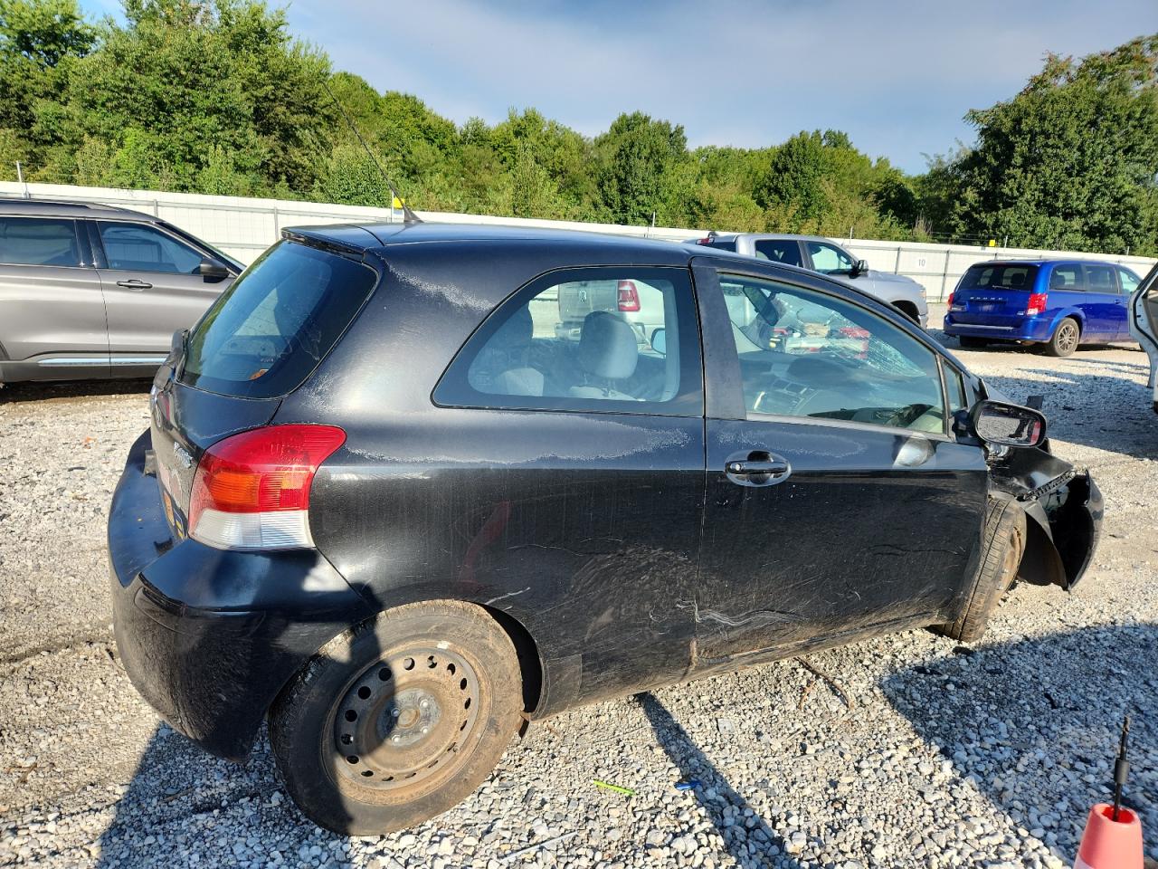 2009 TOYOTA YARIS photo 7