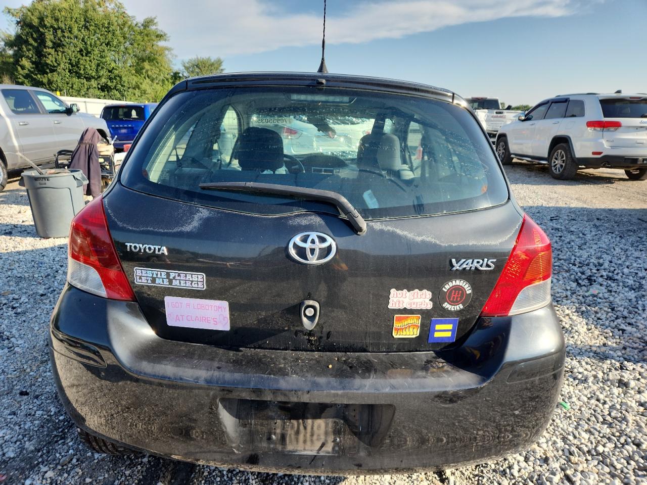 2009 TOYOTA YARIS photo 16