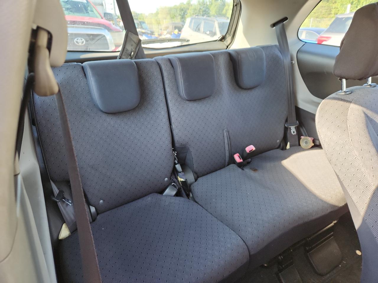 2009 TOYOTA YARIS photo 31