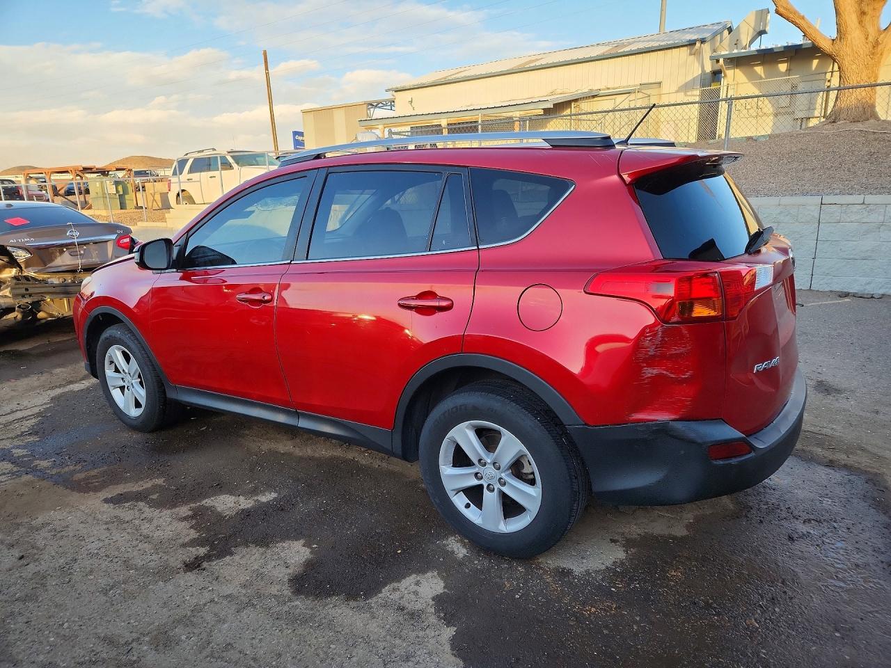 2014 TOYOTA RAV4 LE photo 3