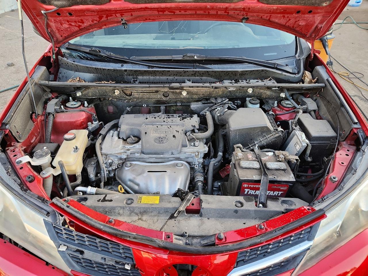 2014 TOYOTA RAV4 LE photo 23