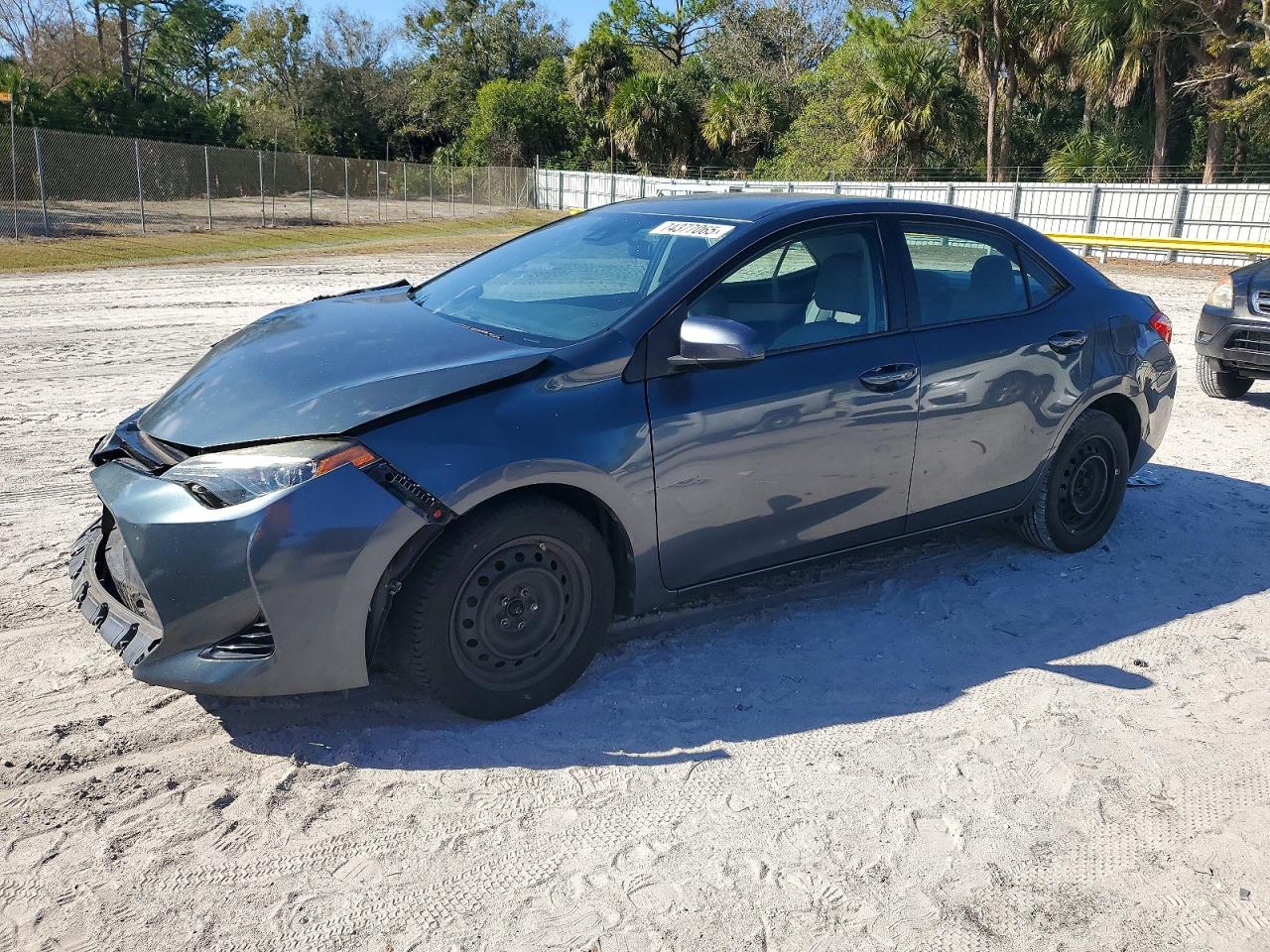 2017 TOYOTA COROLLA