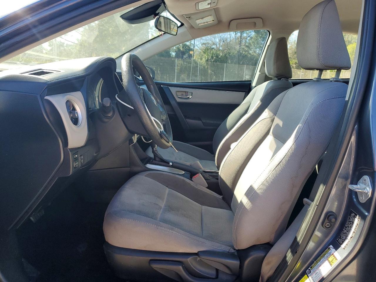 2017 TOYOTA COROLLA L photo 19