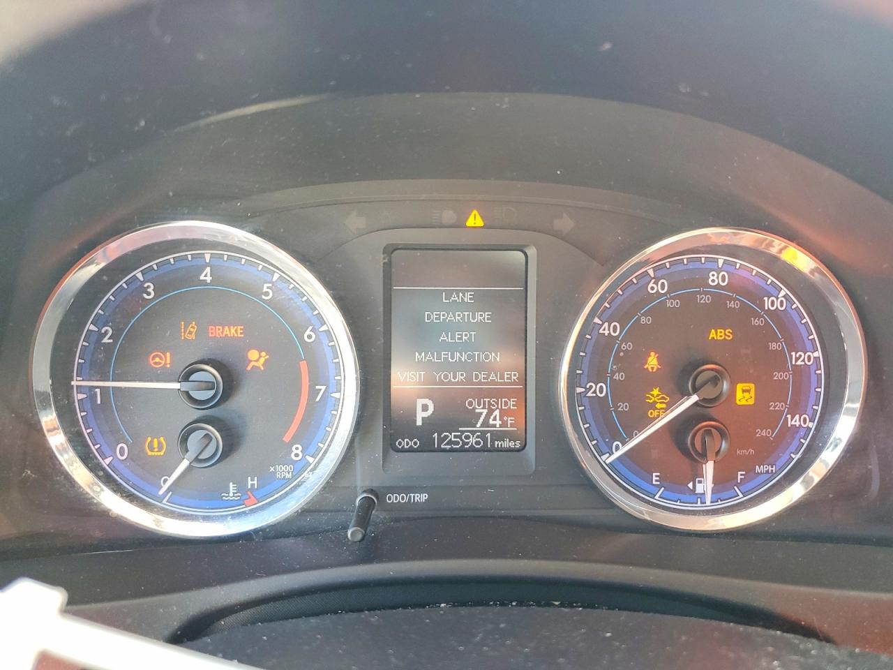 2017 TOYOTA COROLLA L photo 25