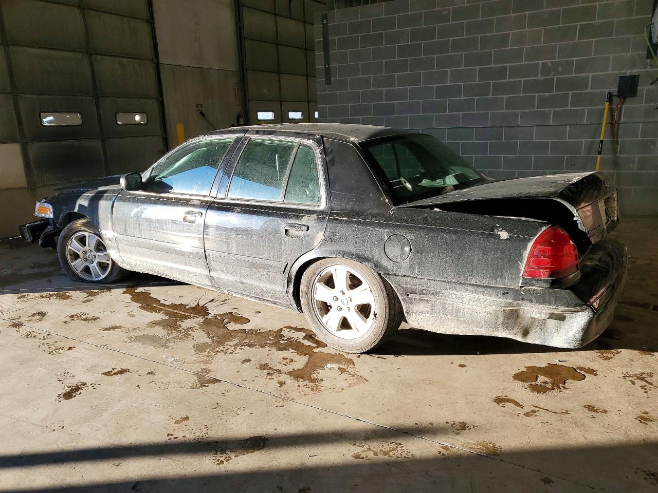 2007 FORD CROWN VICTORIA LX photo 4