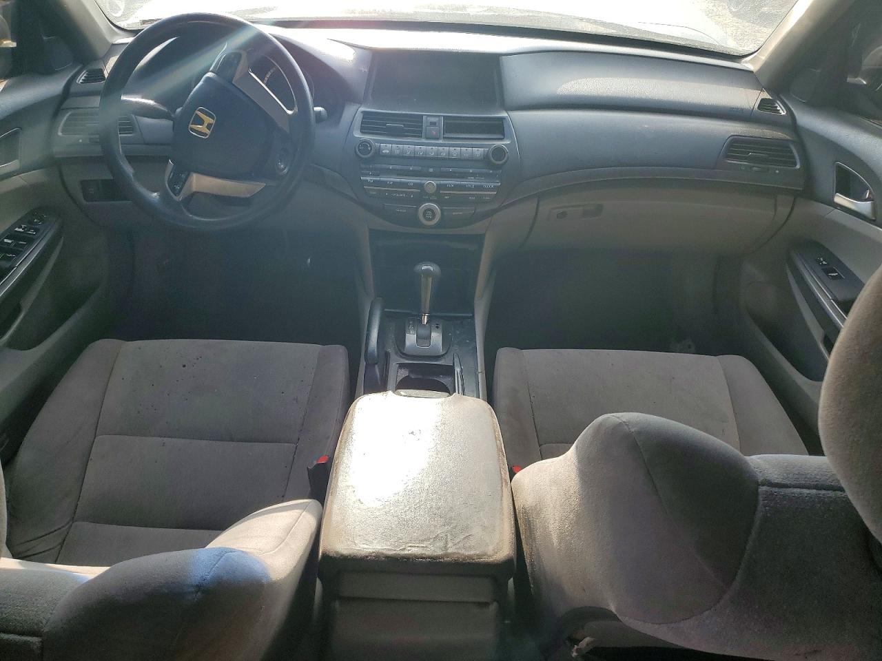 2010 HONDA ACCORD LX photo 8
