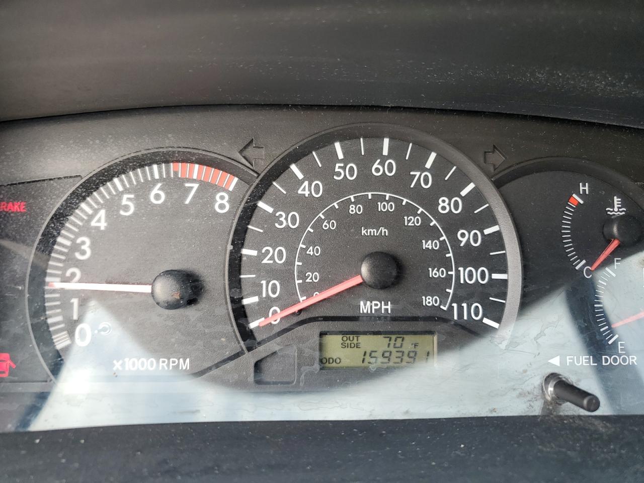2004 TOYOTA COROLLA CE photo 9