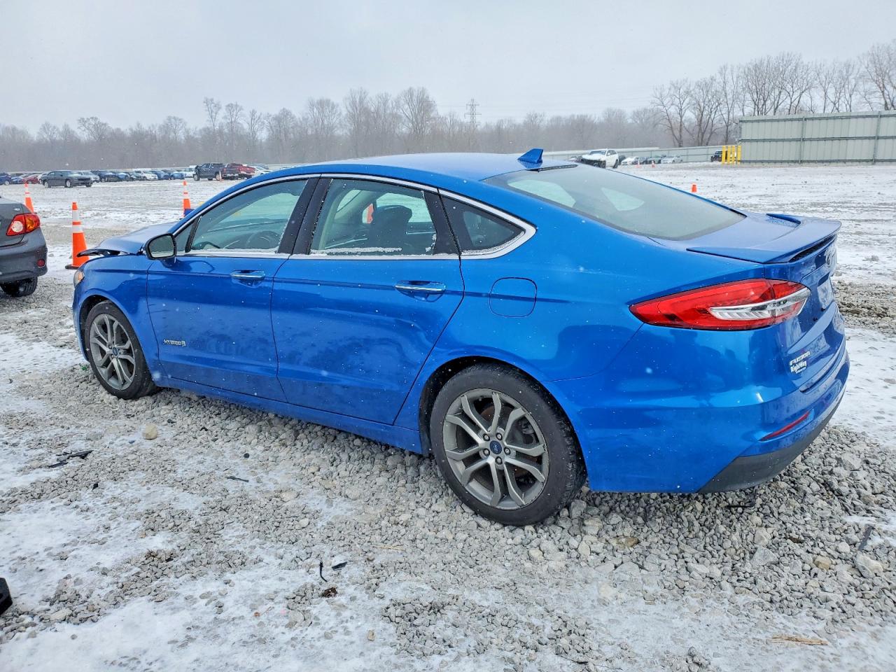 2019 FORD FUSION TITANIUM photo 2