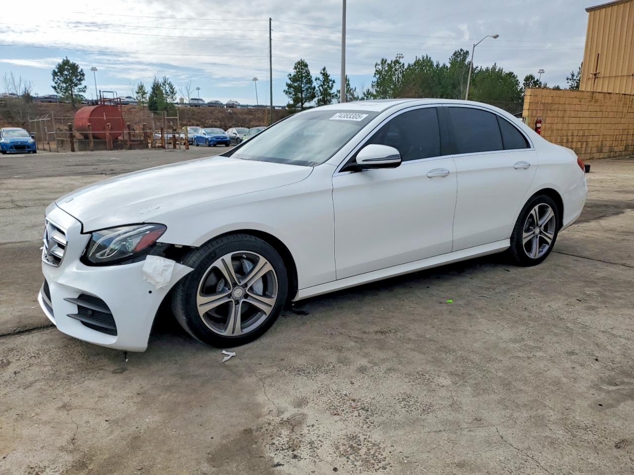 2017 MERCEDES-BENZ E