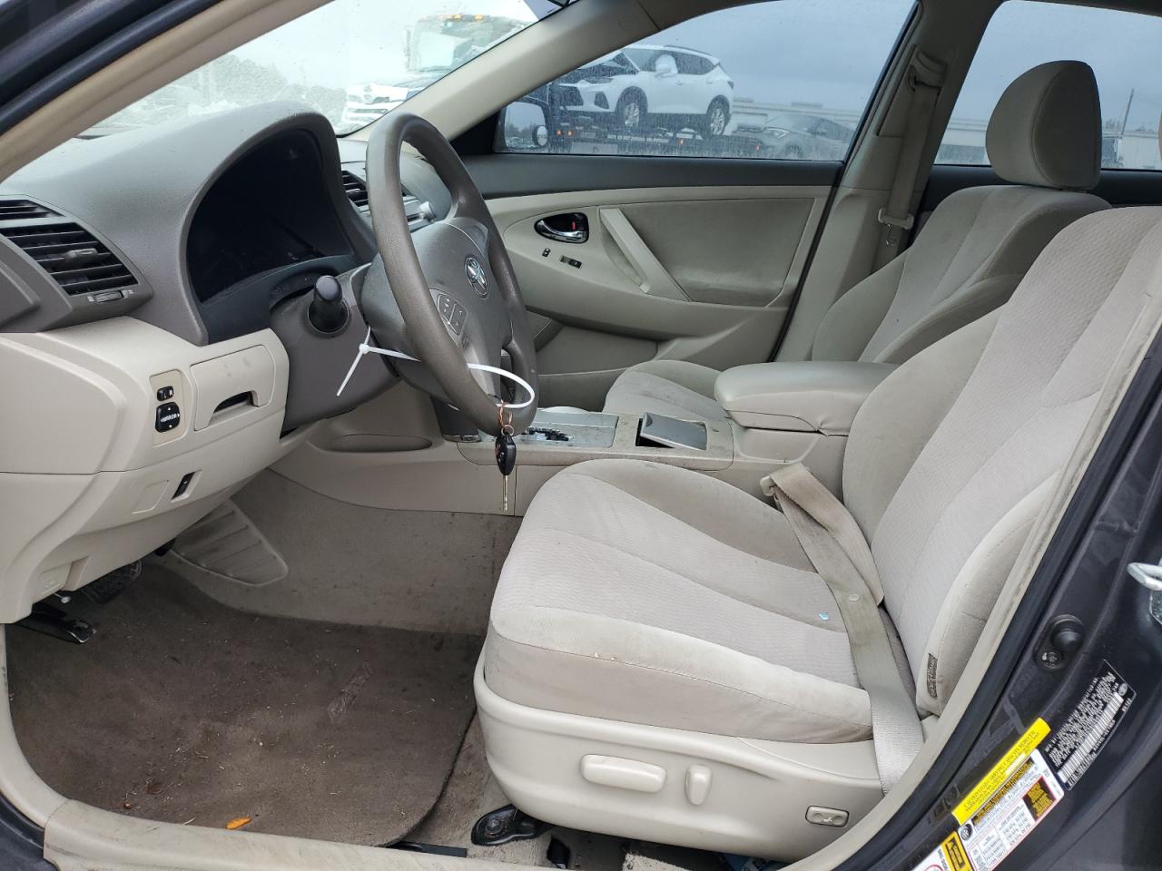 2011 TOYOTA CAMRY BASE photo 7