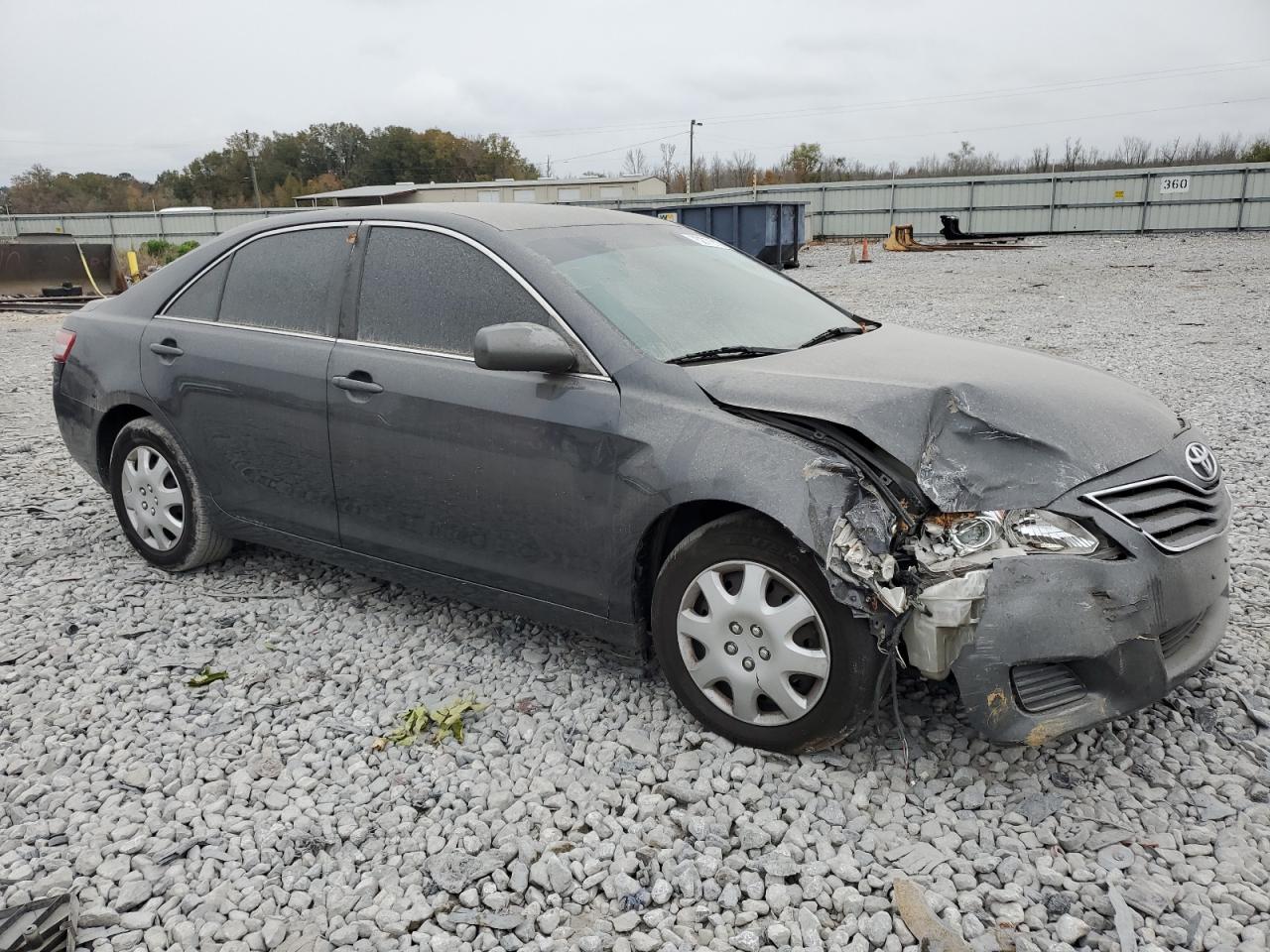 2011 TOYOTA CAMRY BASE photo 4