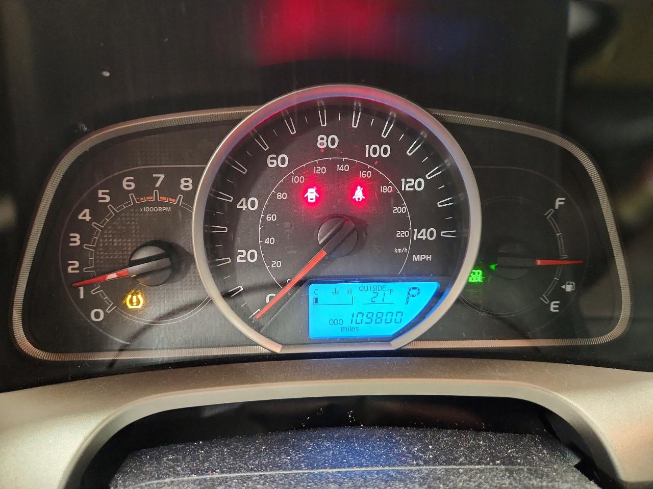 2015 TOYOTA RAV4 LE photo 9