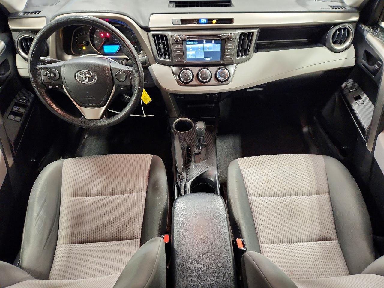2015 TOYOTA RAV4 LE photo 8