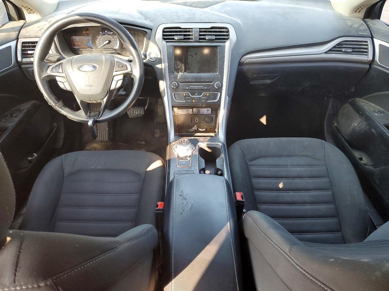 2018 FORD FUSION SE photo 15