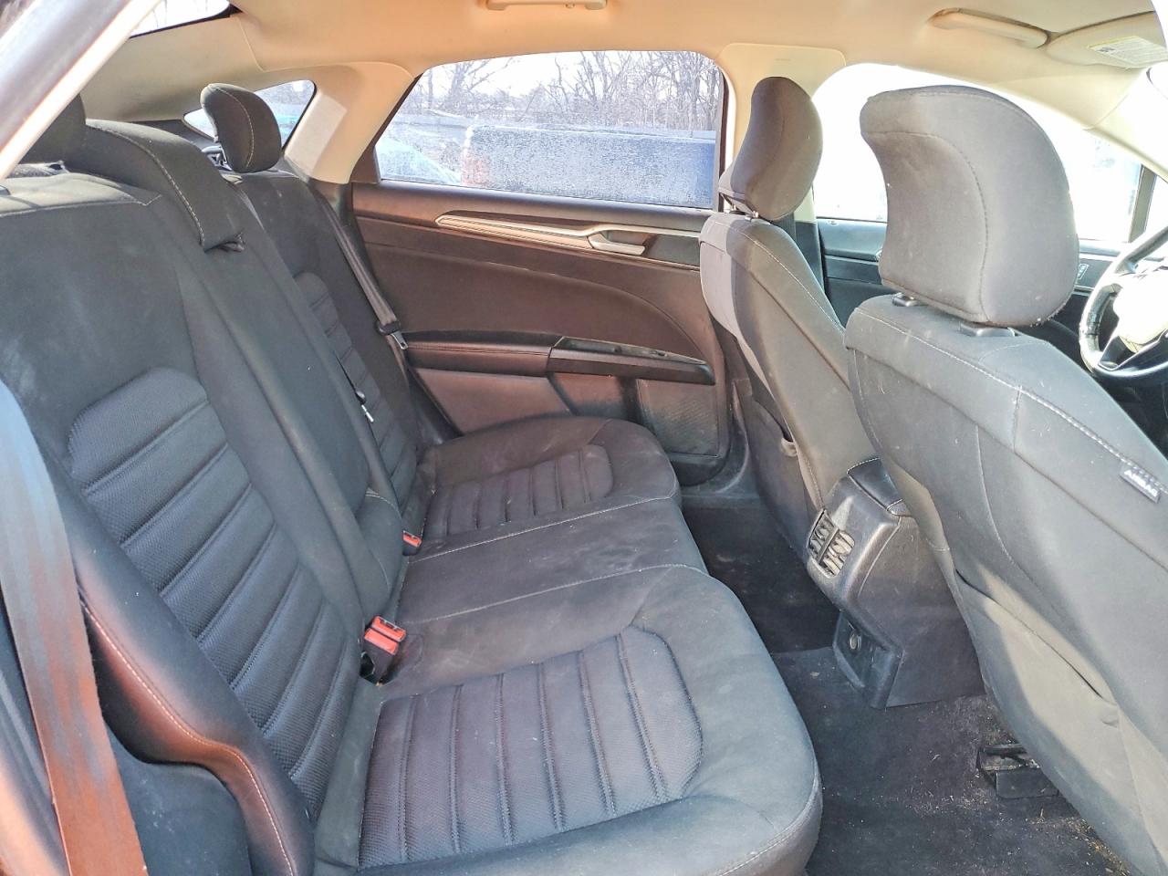 2018 FORD FUSION SE photo 19