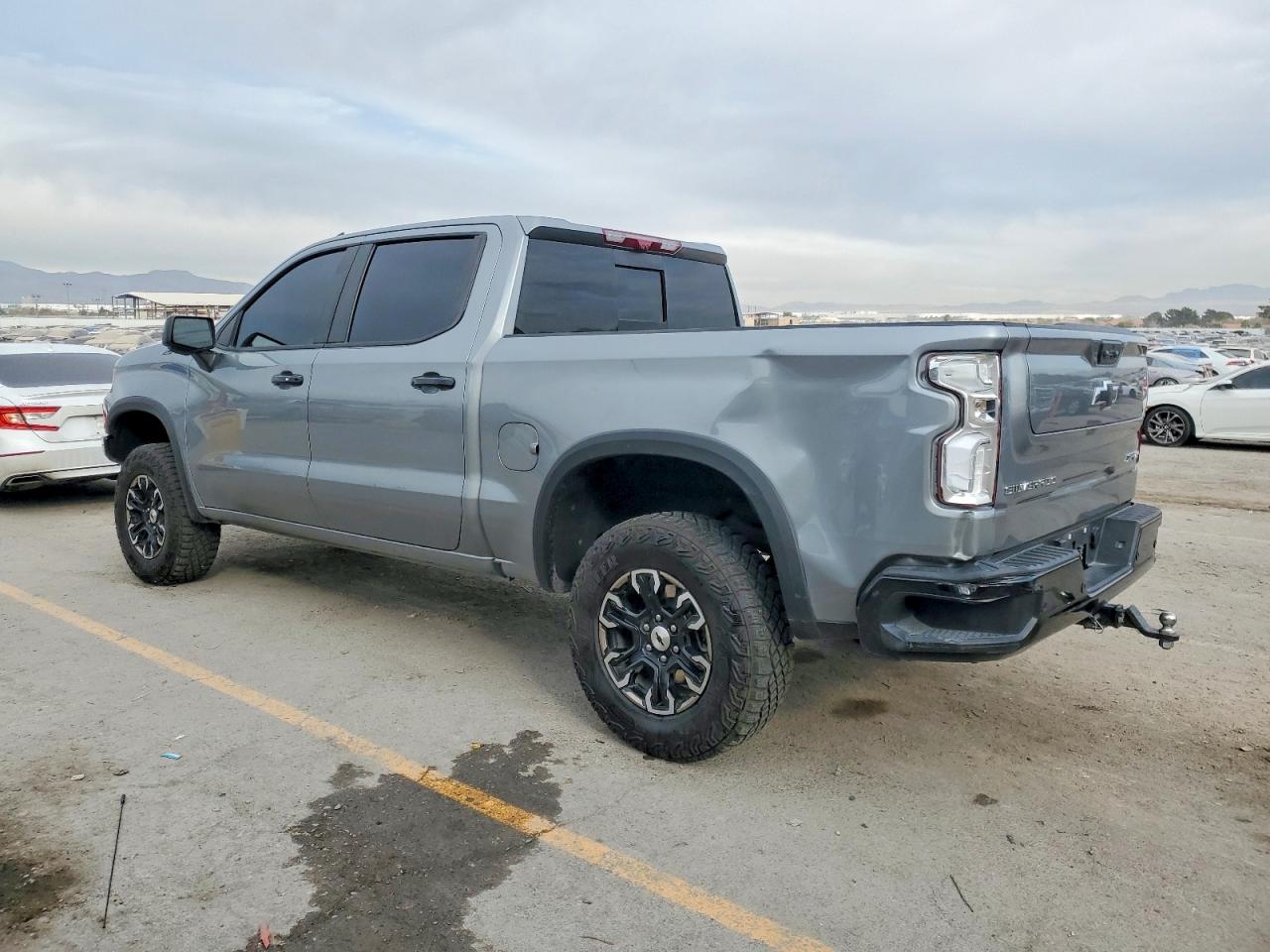 2024 CHEVROLET SILVERADO K1500 ZR2 photo 4