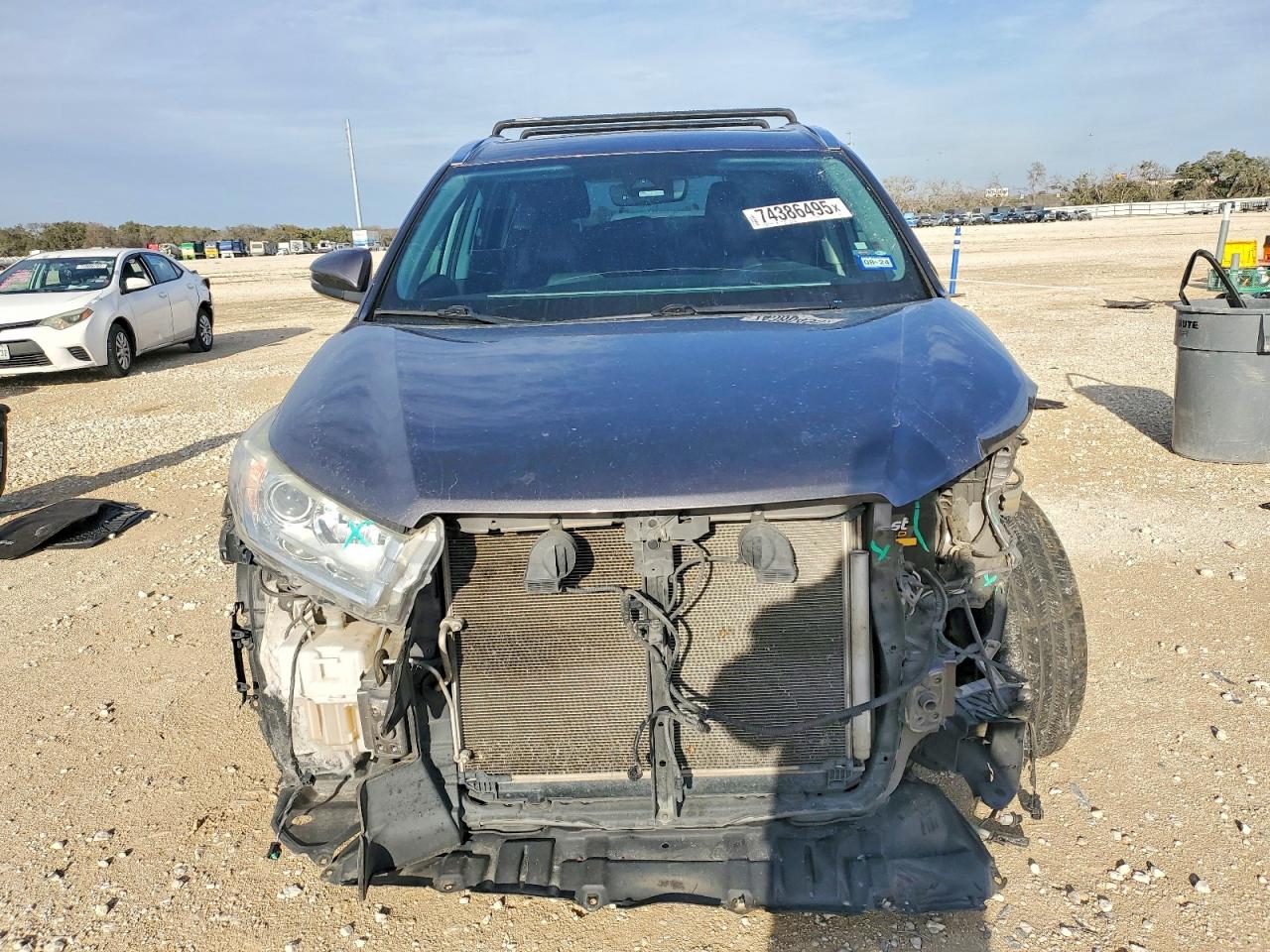 2019 TOYOTA HIGHLANDER photo 9