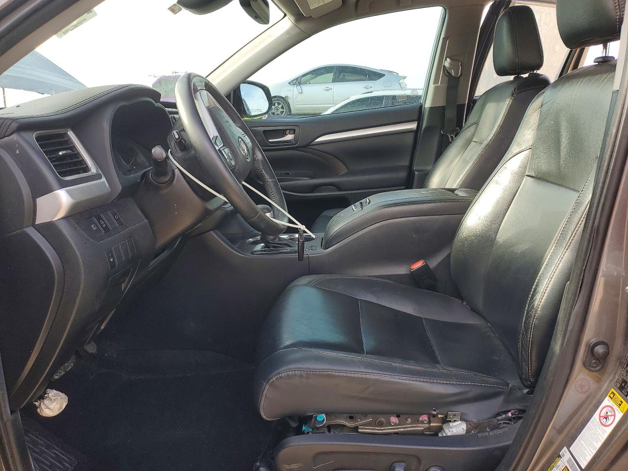 2019 TOYOTA HIGHLANDER photo 13
