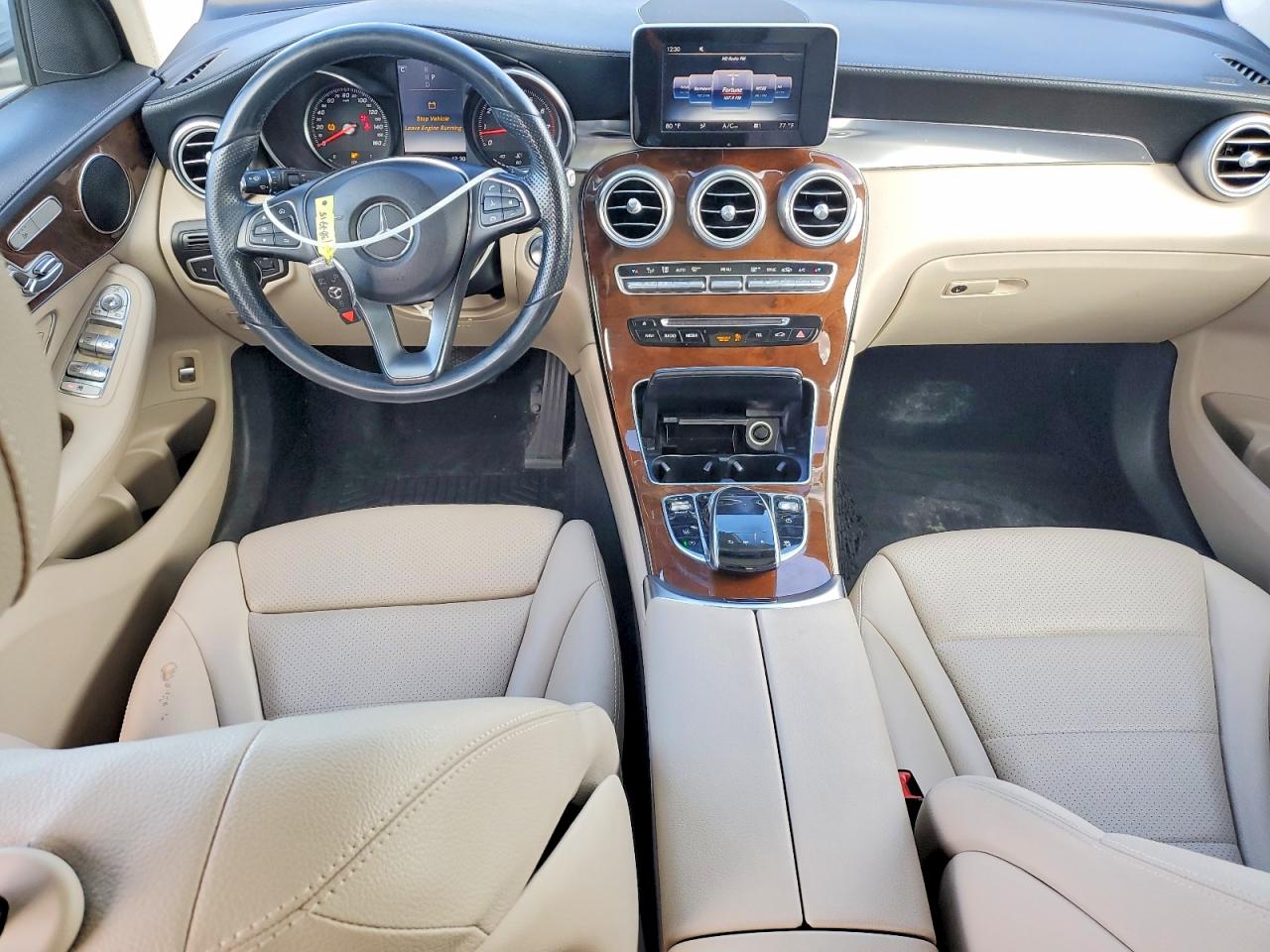 2017 MERCEDES-BENZ GLC 300 photo 22