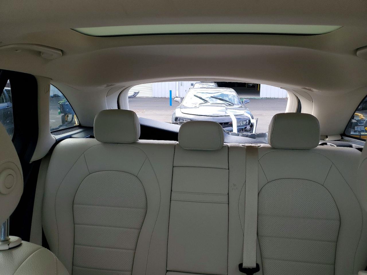 2017 MERCEDES-BENZ GLC 300 photo 28