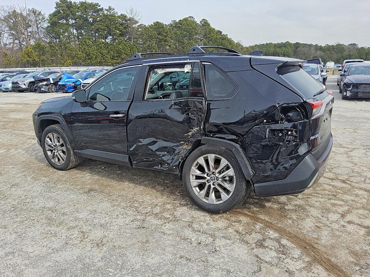 2022 TOYOTA RAV4 LIMITED photo 4